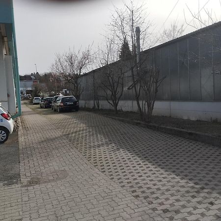 enjoyHotel garni Korntal Stuttgart Exteriör bild
