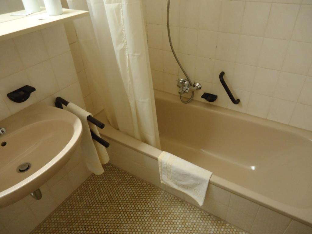 enjoyHotel garni Korntal Stuttgart Exteriör bild