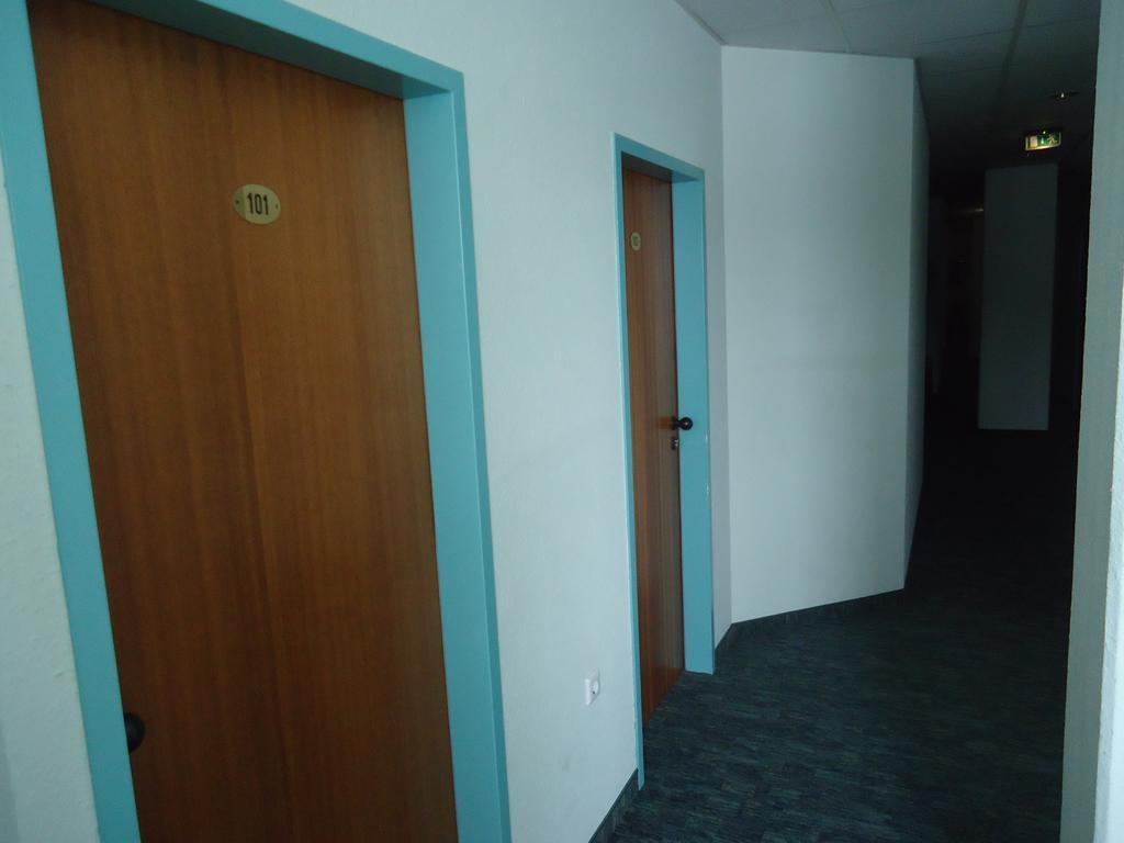 enjoyHotel garni Korntal Stuttgart Exteriör bild