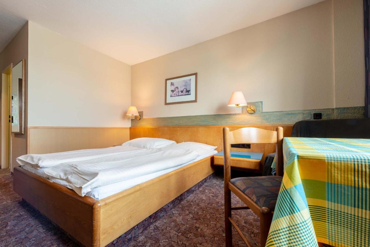 enjoyHotel garni Korntal Stuttgart Exteriör bild