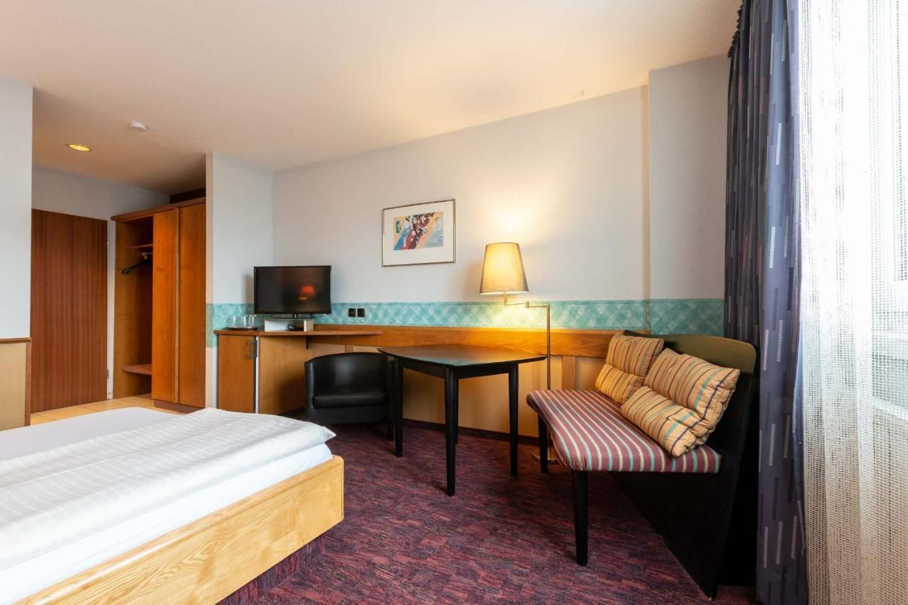 enjoyHotel garni Korntal Stuttgart Exteriör bild
